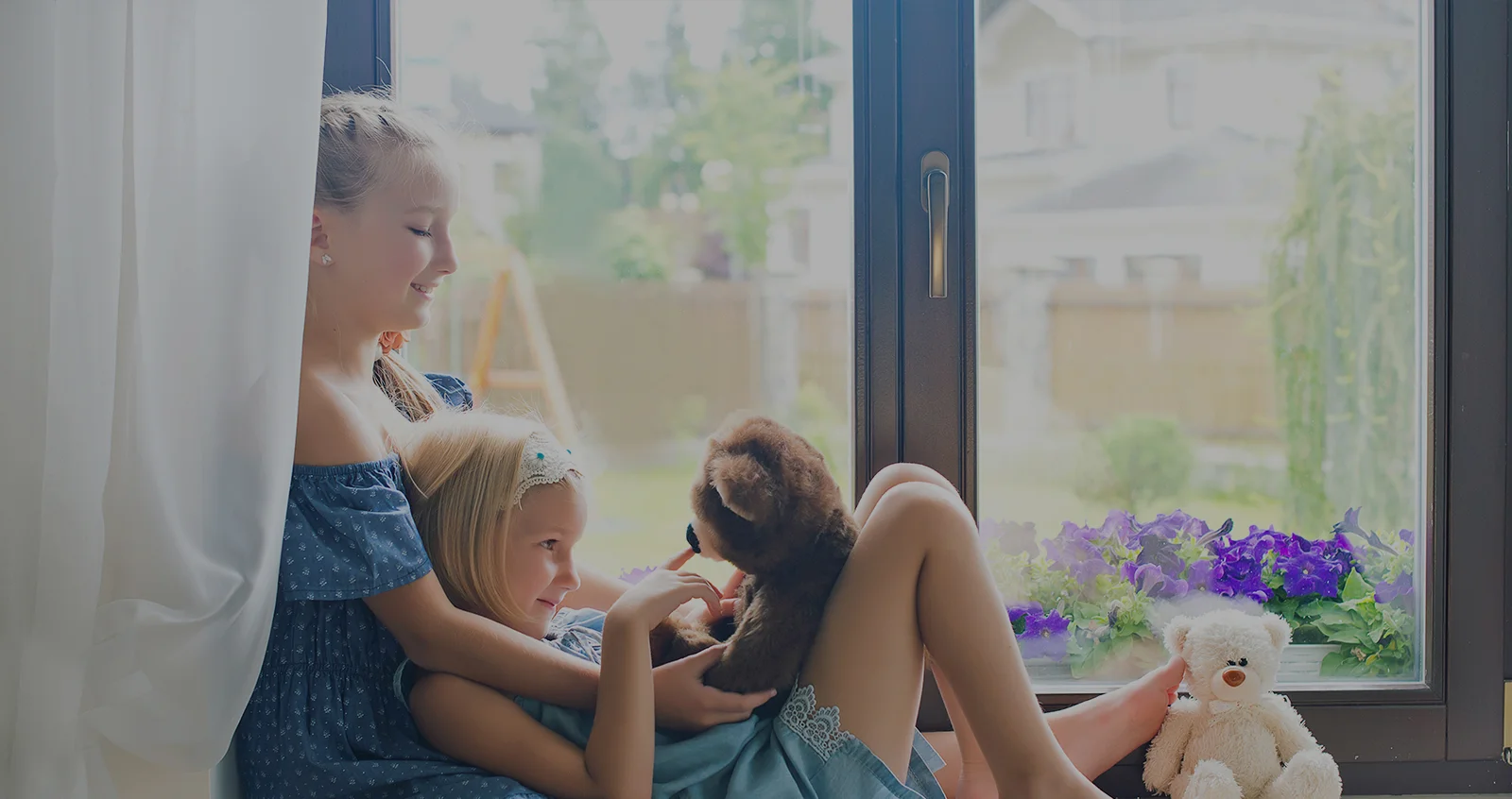 Appui de fenêtre confortable pour enfants - Rénovation fenêtres PVC